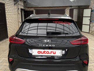 2020 Kia XCeed I, чёрный, 2000000 рублей, вид 3