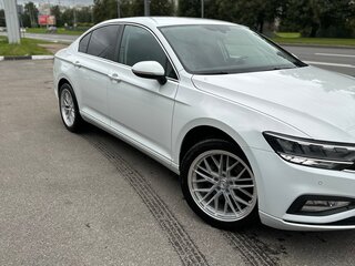 2020 Volkswagen Passat B8 Рестайлинг, белый, 2550000 рублей, вид 2