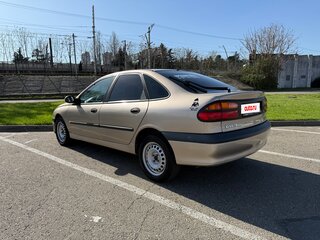 2000 Renault Laguna I, коричневый, 420000 рублей, вид 5