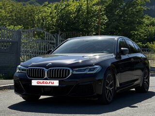 2022 BMW 5 серии 530i VII (G30/G31/G38) Рестайлинг, синий, 5600000 рублей, вид 2