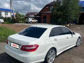2010 Mercedes-Benz E-Класс 200 5G-Tronic IV (W212, S212, C207), белый, 1400000 рублей, вид 3
