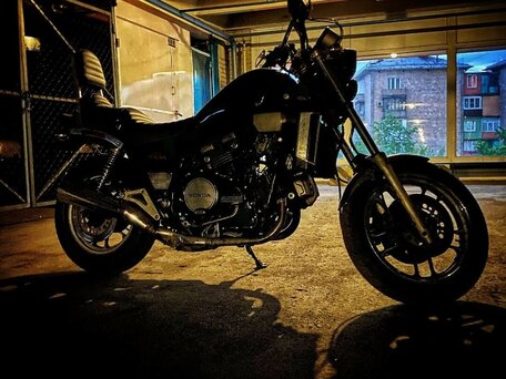 1986 Honda Magna, чёрный, 200000 рублей, вид 2