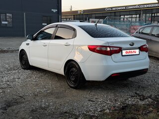 2014 Kia Rio III, белый, 740000 рублей, вид 4