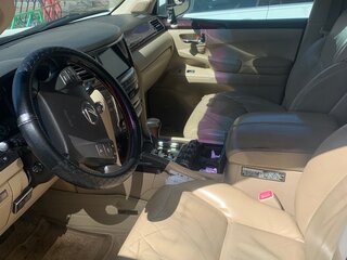 2010 Lexus LX 570 III, белый, 3700000 рублей, вид 4