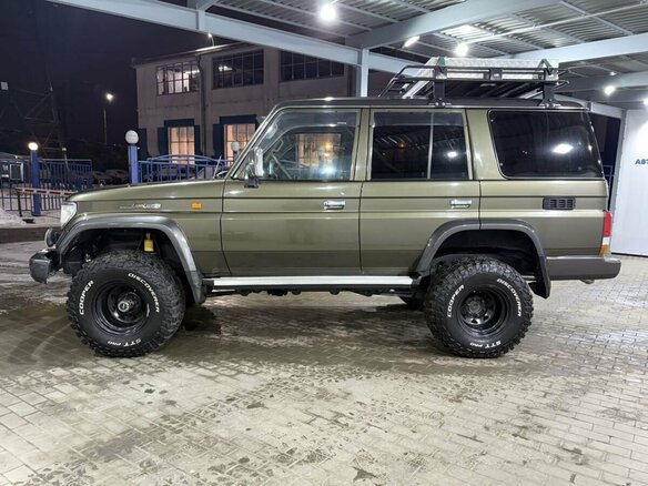 1993 Toyota Land Cruiser 70 Series, коричневый, 7499000 рублей - вид 37
