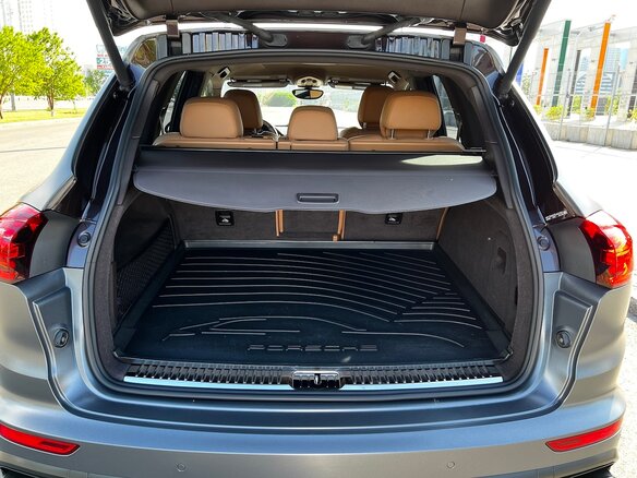 2015 Porsche Cayenne II Рестайлинг (958), коричневый, 4600000 рублей - вид 8
