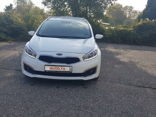 2018 Kia Ceed II Рестайлинг, белый, 1400000 рублей, вид 1