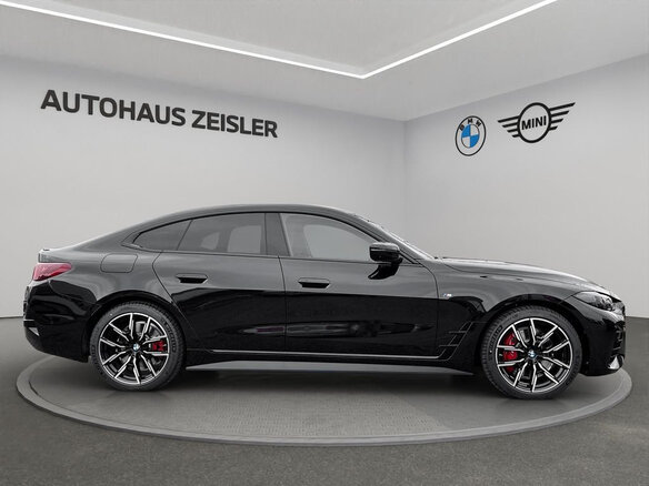 2025 BMW 4 серии Gran Coupe 430i xDrive G22, G23, G26 Рестайлинг, белый, 9200000 рублей - вид 2