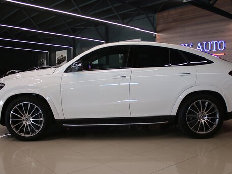 2025 Mercedes-Benz GLE Coupe 450 II (C167) Рестайлинг, белый, 13700000 рублей, вид 3