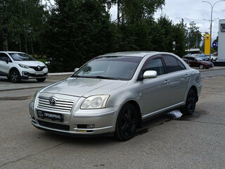 Toyota Avensis II