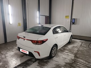 2019 Kia Rio IV, белый, 910000 рублей, вид 1
