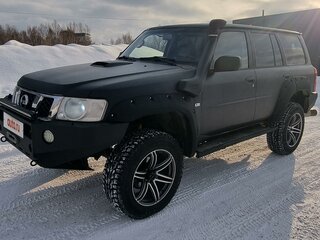 2005 Nissan Patrol V (Y61) Рестайлинг, чёрный, 3000000 рублей, вид 3