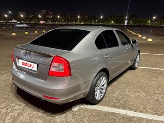 2010 Skoda Octavia II (A5) Рестайлинг, серый, 608000 рублей, вид 5