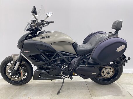 2013 Ducati Diavel, серый, 799000 рублей, вид 2