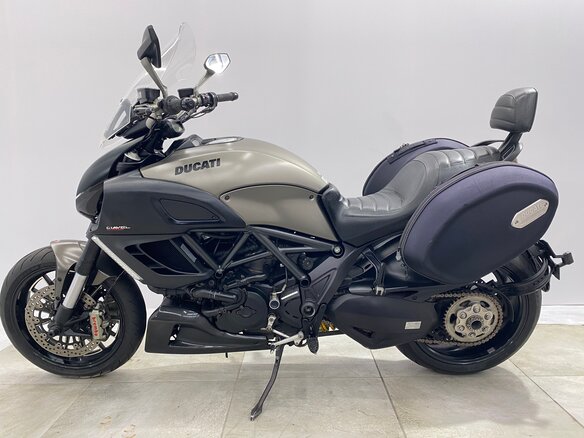 2013 Ducati Diavel, серый, 799000 рублей - вид 1