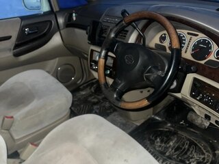 2001 Nissan Presage I, белый, 140000 рублей, вид 4