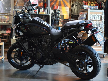 2021 Harley-Davidson Pan America, чёрный, 1390000 рублей, вид 3