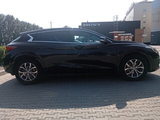 2017 Infiniti Q30, чёрный, 1500000 рублей, вид 4