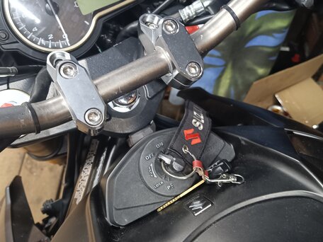 2015 Suzuki GSX-S 750, чёрный, 620000 рублей, вид 4