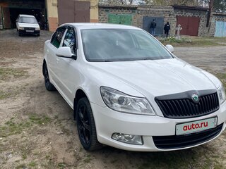 2012 Skoda Octavia II (A5) Рестайлинг, белый, 1250000 рублей, вид 3