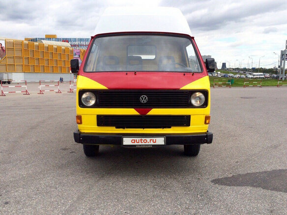 1990 Volkswagen Transporter T4, жёлтый - вид 4
