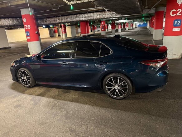 2018 Toyota Camry US Market VIII (XV70), зелёный, 2800000 рублей - вид 3
