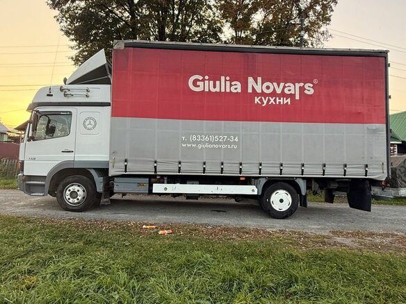 2004 Mercedes-Benz Atego, белый