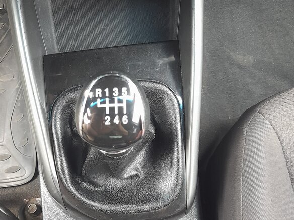 2010 Kia Cerato 6-speed II, пурпурный, 600000 рублей - вид 16
