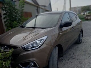 2015 Hyundai ix35 I Рестайлинг, коричневый, 1850000 рублей, вид 2