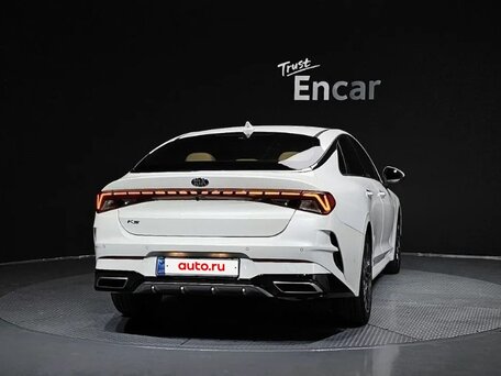 2023 Kia K5 III, белый, 2165000 рублей, вид 3
