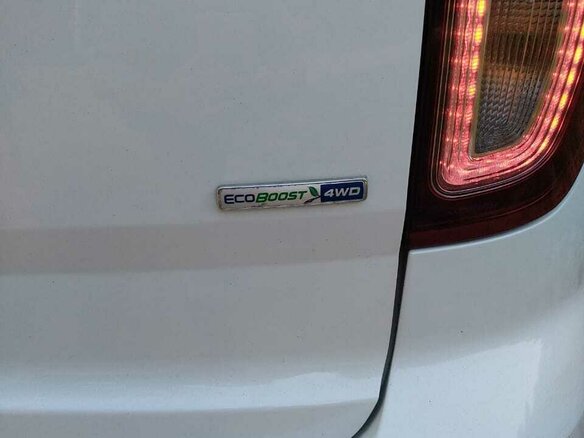 2014 Ford Explorer Sport V, белый, 2650000 рублей - вид 12