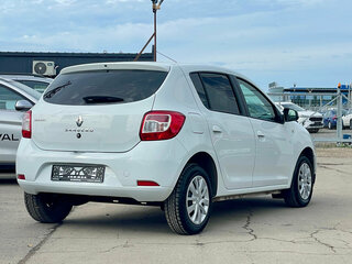 2019 Renault Sandero II Рестайлинг, белый, 910000 рублей, вид 5