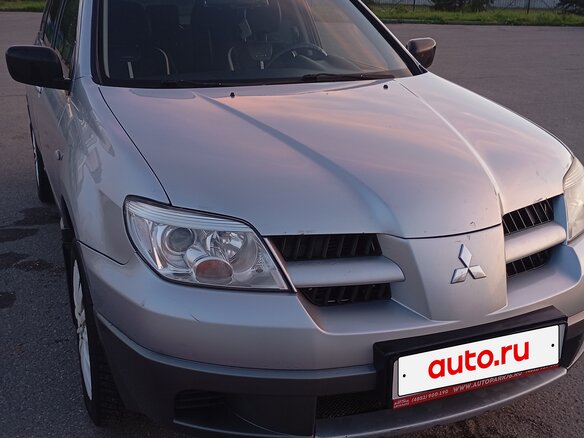 2006 Mitsubishi Outlander I, серый, 500000 рублей - вид 10