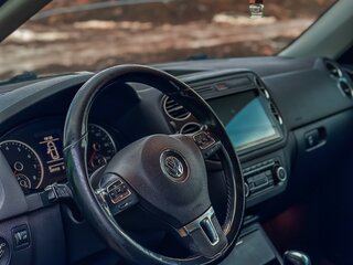 2012 Volkswagen Tiguan I Рестайлинг, чёрный, 1050000 рублей, вид 5