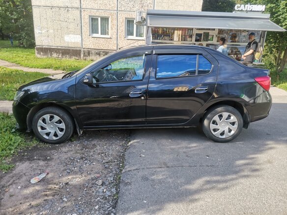 2016 Renault Logan II, чёрный, 840000 рублей - вид 3