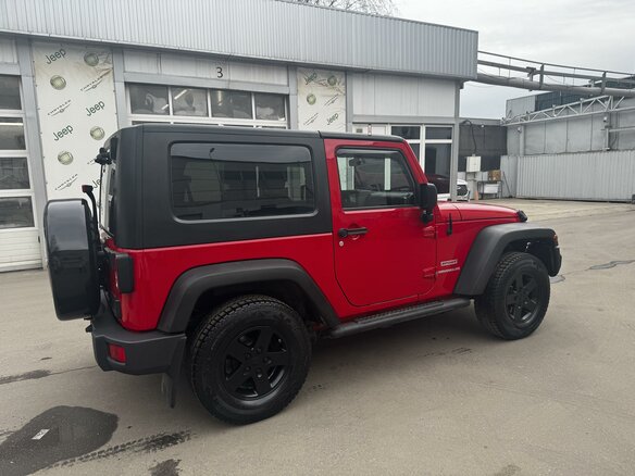 2008 Jeep Wrangler III (JK), красный, 2500000 рублей - вид 4