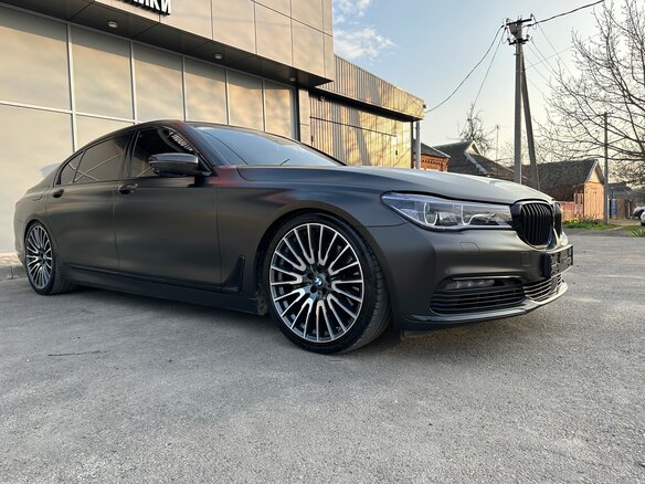 2016 BMW 7 серии 750i xDrive VI (G11/G12), коричневый, 5200000 рублей