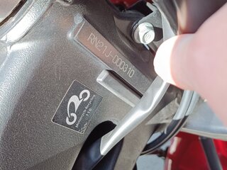 2008 Yamaha FZ1, красный, 600000 рублей, вид 3