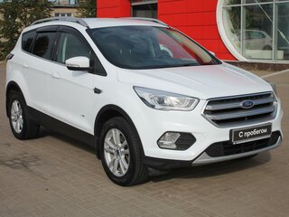 2018 Ford Kuga II Рестайлинг, белый, 1855000 рублей, вид 3