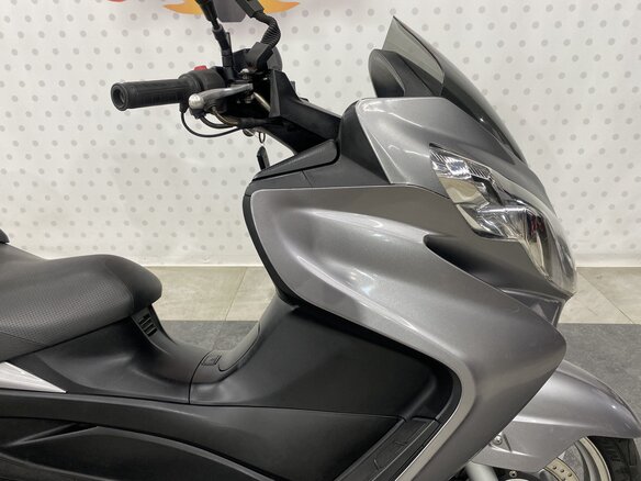 2006 Suzuki Burgman (SkyWave) 400, серебристый, 279000 рублей - вид 20