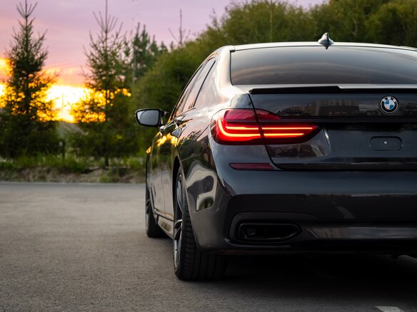 2016 BMW 7 серии 740d xDrive VI (G11/G12), серый, 4500000 рублей - вид 20