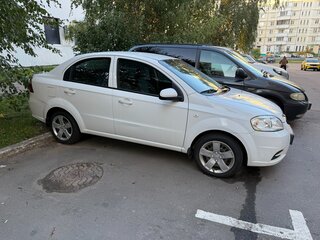 2011 Chevrolet Aveo I Рестайлинг, белый, 690000 рублей, вид 4