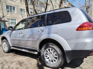 2008 Mitsubishi Pajero Sport II, серебристый, 1600000 рублей, вид 2