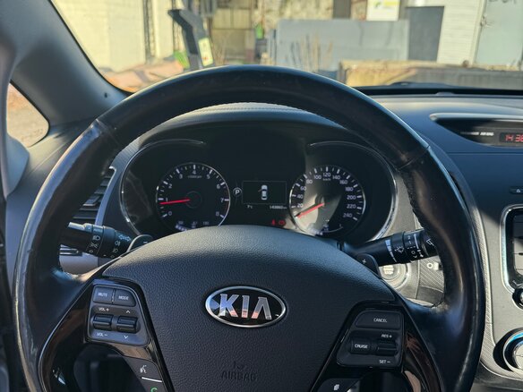 2018 Kia Cerato III Рестайлинг (Classic), серебристый, 1420000 рублей - вид 13