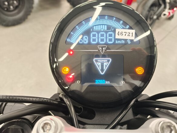 2023 Triumph Trident 660, чёрный, 860000 рублей - вид 23