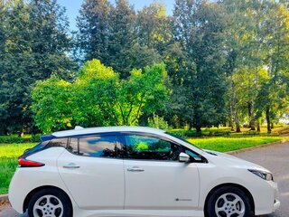 2018 Nissan Leaf II (ZE1), белый, 1775000 рублей, вид 4