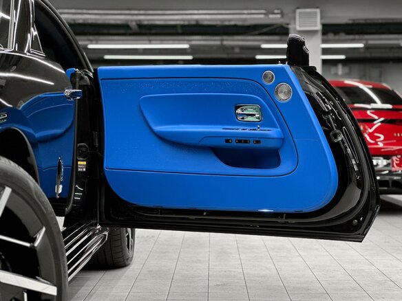 2026 Rolls-Royce Spectre Black Badge I Рестайлинг (Series II), чёрный, 74000000 рублей - вид 35