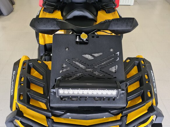 2014 BRP Can-Am Outlander MAX 650, чёрный, 1250000 рублей - вид 3