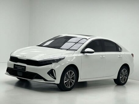 2026 Kia K3 II (China Market) Рестайлинг, белый, 1960000 рублей, вид 1