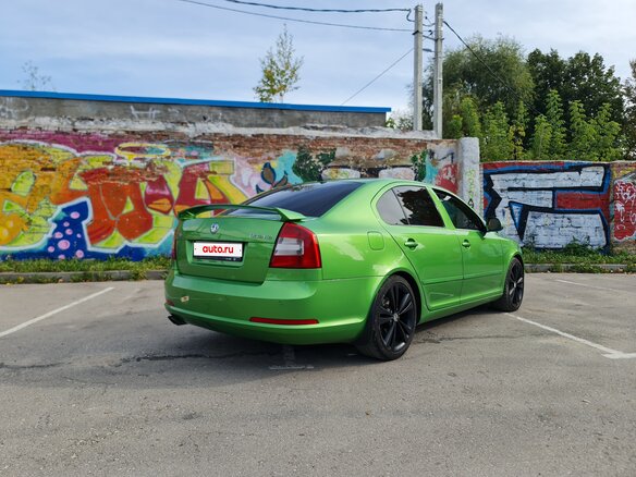 2012 Skoda Octavia RS II Рестайлинг, зелёный, 1370000 рублей - вид 5